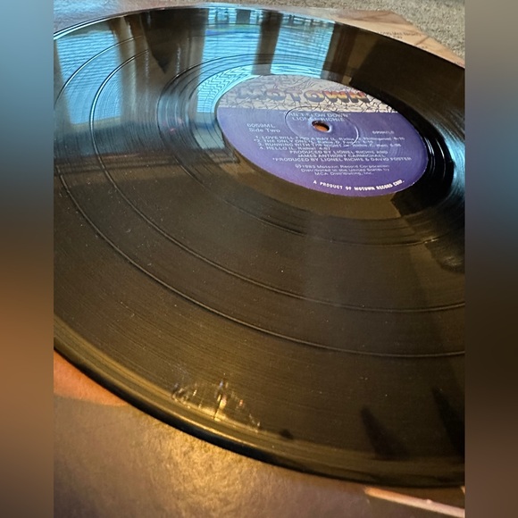 Lionel Richie Can’t Slow Down Vinyl Record Vintage 1983 EUC - Picture 5 of 6